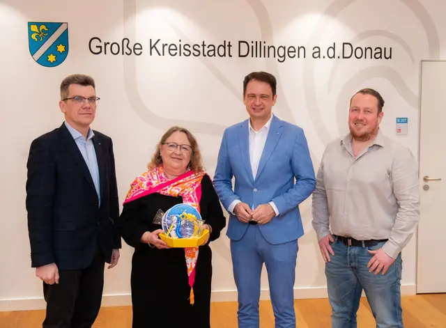 Im Bild (von links): Michael Bregel, Elke Lukas, Oberbürgermeister Frank Kunz und Daniel Grimminger | Foto: Jan Koenen - Stadt Dillingen 