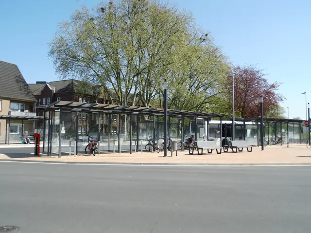 Busbahnhof in Rees | Foto: Siegmund Walter, 21.04.2026, 13:51 Uhr