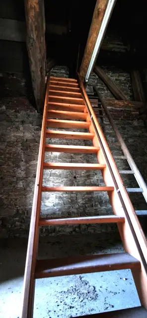 1. Treppe nach oben