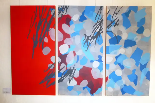 Ad infinitum  2024  (dreiteilig) Monotypie / Linoldruck / Collage auf Papier / Holz, 100 x 150 x 3,5 cm.