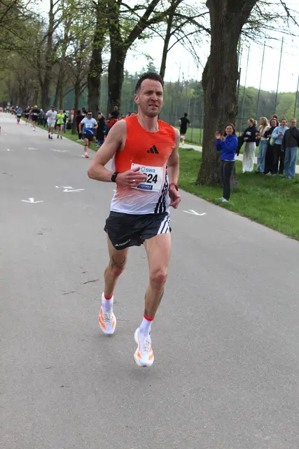 Zieleinlauf von Tobias Gröbl