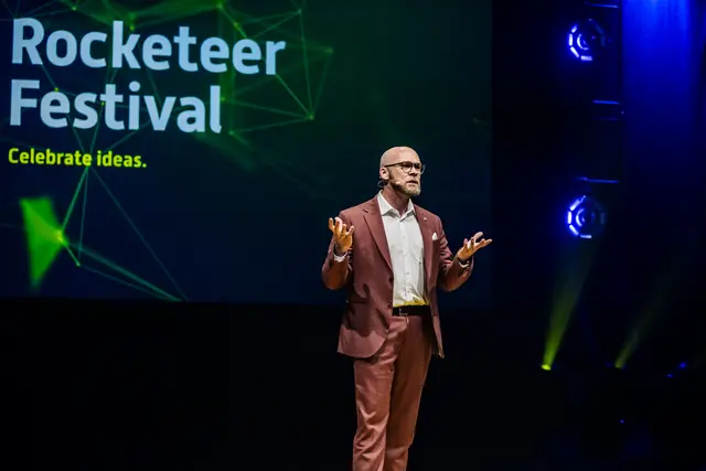 Staatsminister Dr. Mehring bei der Verleihung des Bayerischen Digitalpreises im vergangenen Jahr | Foto: Bayerisches Staatsministerium für Digitales