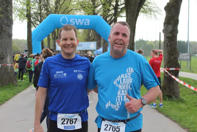 Markus Wegner und Georg Leichtle im Hobbylauf über 6,7 Kilometer unterwegs