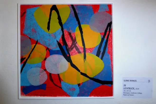 Lichtblick, 2024, 30 x 30 cm, Monotypie, Linoldruck, Collage, Papier auf Karton.