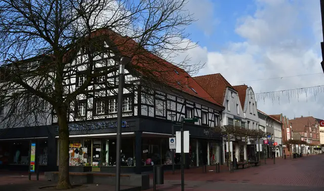 Lüner Innenstadt mit einem Stück Geschichte, denn Mönninghoff gibt es nicht mehr