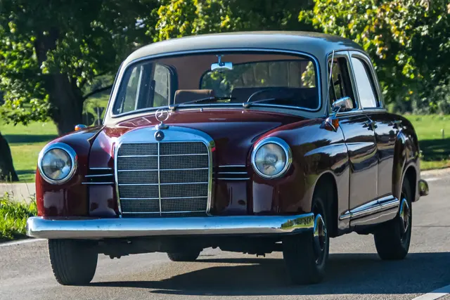Mercedes-Benz Ponton W120/W121 produziert von 1953 bis 1962
