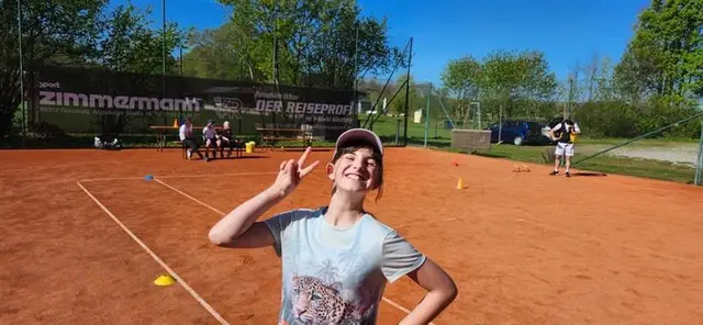 Begeisterte Kinder beim TCR-Jugendcamp