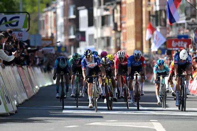 Remco Evenepoel beendet auch Lüttich-Bastogne-Lüttich auf dem Podium | Foto: Red Bull - BORA - hansgrohe