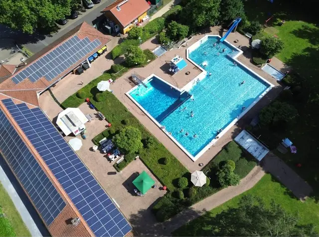Bild Schepers / Freibad Dingden startet am 1. Mai in die neue Saison