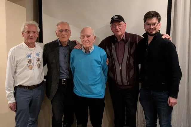 Ehrenabteilungsleiter Georg Wild, Heinz Kring, Günter Wüst, Reinhold Lang und Abteilungsleiter Dr. Petro Bannout (v.l.n.r.) | Foto: Fred Jakobs