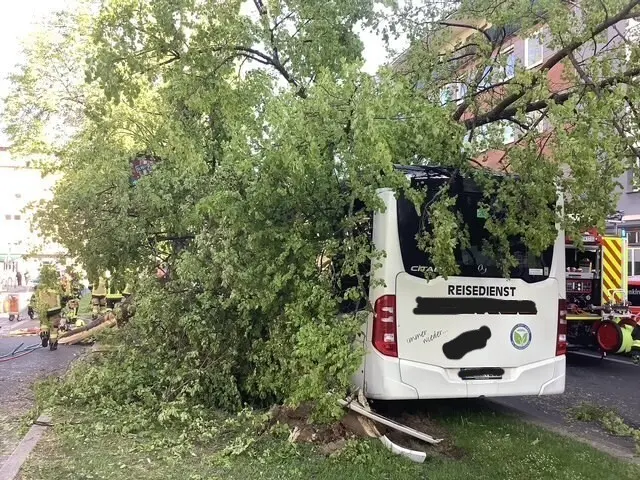 Busunfall mit mehreren Verletzten | Foto: Feuerwehr Gelsenkirchen