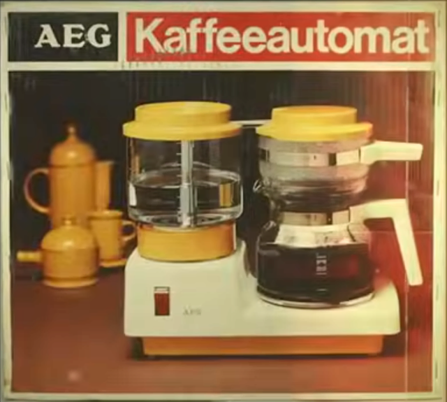 Der AEG Kaffeeautomat Modell KF 1500 aus dem Jahr 1970.
Die Haushaltsgeräte-Werbung von AEG - "Mehr Zeit zum Leben durch AEG" | Foto: Willi Kempter.