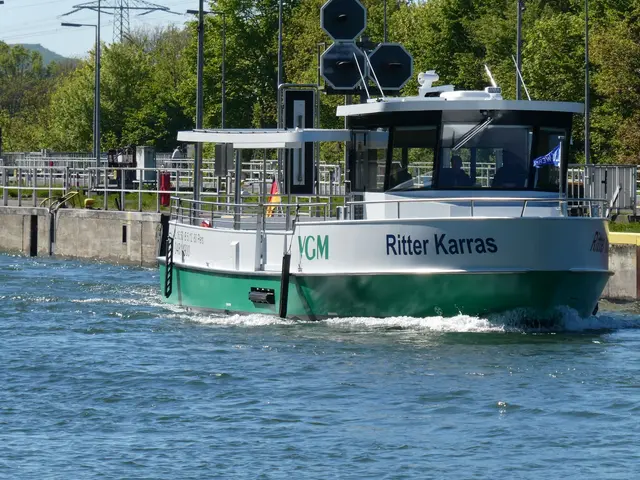 Fähre Ritter Karras