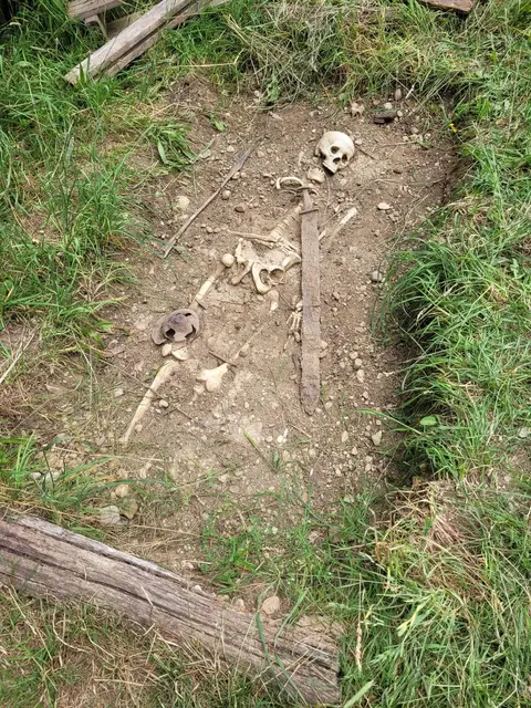Menschliche Überreste im Kartäusertal | Foto: Dr. Konstantin Kárpáty