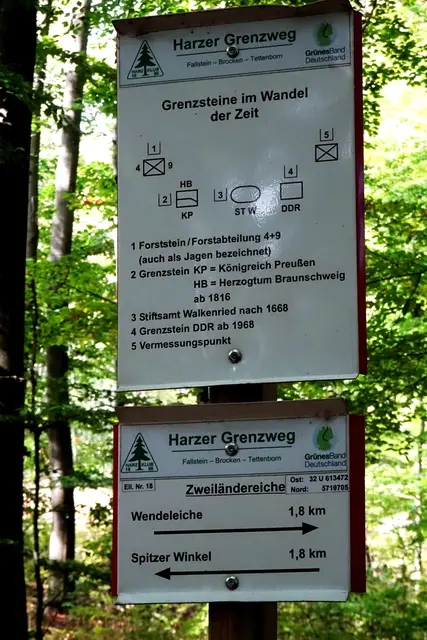 Grenzsteine an der Zweiländereiche