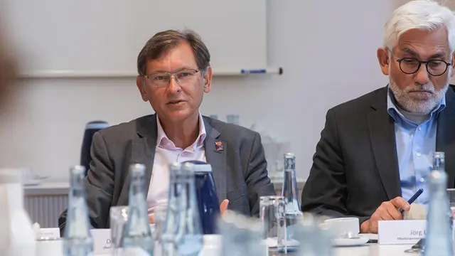 Pilotprojekt der Städte Herne und Bochum: Anwerbung von Auszubildenden aus Brasilien  | Foto: Stadt Herne/Frank Dieper)