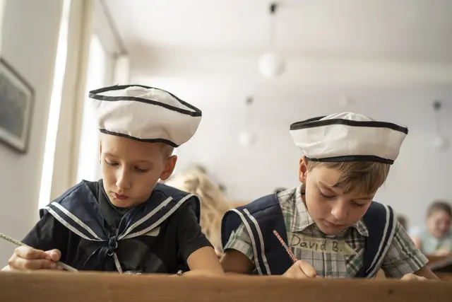 Für die Kleinen spannende Geschichte, für die Großen pure Nostalgie: ein Besuch im Schulmuseum Ichenhausen. | Foto: Rico Grund