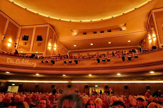 Das schönste Kino, Deutschlands größtes Filmtheater, eine denkmalgeschützte Ikone mit 50er Jahre Flair♥️
