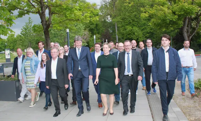 Der Marktgemeinderat auf dem Weg in eine positive Zukunft. | Foto: Peter Heider