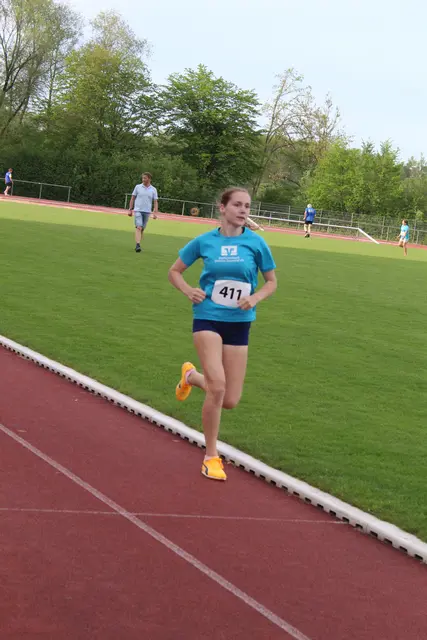Louisa Sauer über 800 Meter 