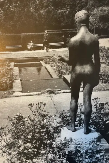 Die "Flora - Skulptur" von Richard Langner - frauenfeinlich geschändet oder gestohlen von Metalldieben?