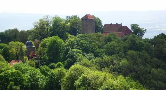 Es ist mal wieder ein romantisches Fleckchen Erde. Sie ist die Hauptburg des Schaumburger Landes. | Foto: Kurt Wolter