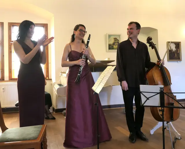 Dank an die drei Musiker          .
.

