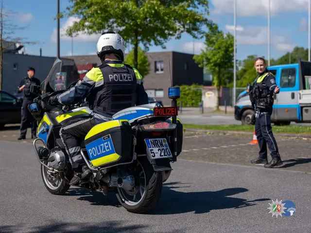 Bilder, Text Polizei Wesel/ Alkohol, Drogen und Verkehrssicherheit im Fokus