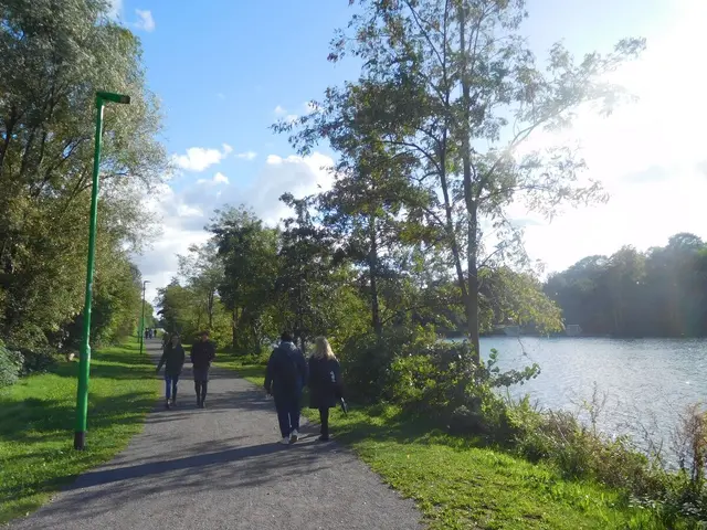 Sprachaustauschspaziergang im Sportpark Duisburg | Foto: Astrid Günther