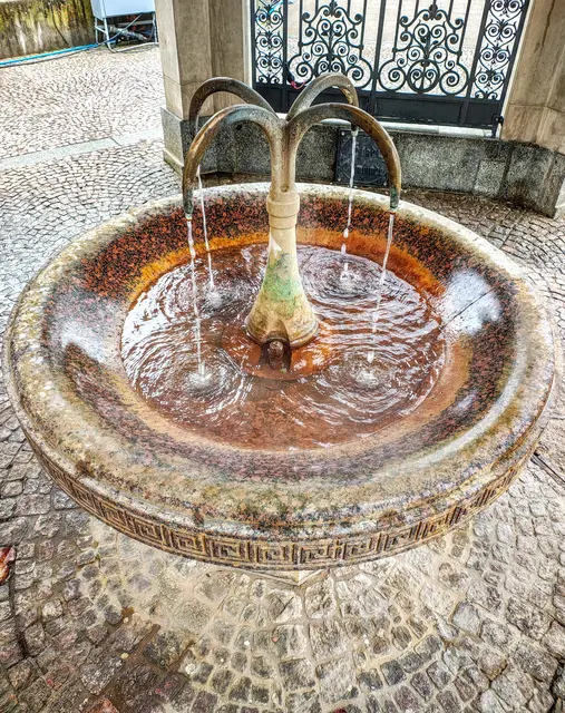 Kranzplatz: Kochbrunnen, 66 Grad | Foto: JH