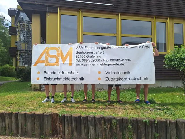 Welche Väter verstecken sich hier hinter unserem Sponsorenplakat?