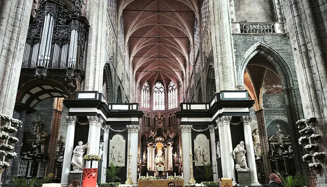In Gent: Die St. Bavo-Kathedrale | Foto: Shima Mahi