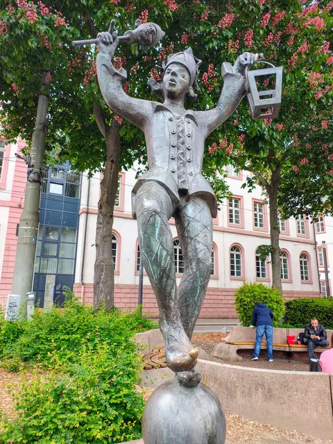 Bajazz mit der Laterne (Schillerplatz) | Foto: JH