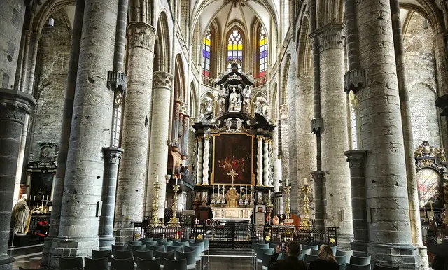 In der Sint Niklaaskerk | Foto: Shima Mahi