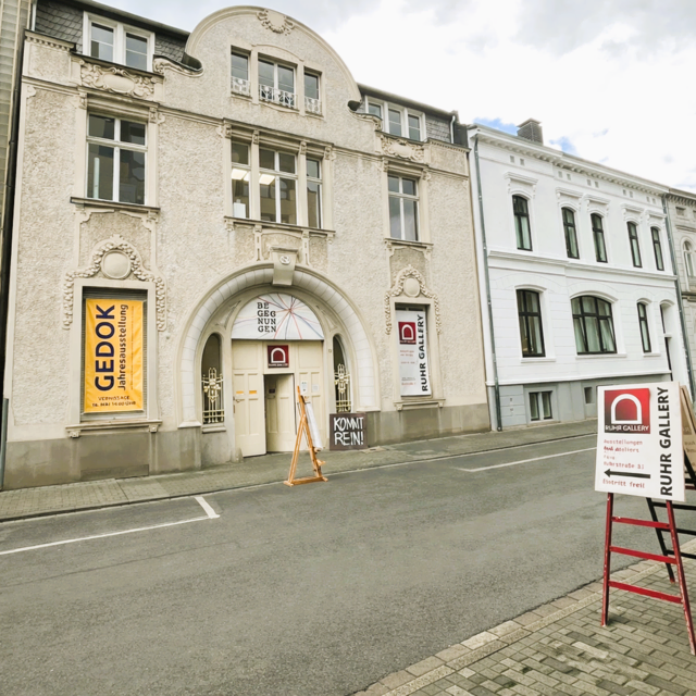 Der Kulturort VILLA ARTIS in der Ruhrtalstadt Mülheim im historischen Stammhaus der Tengelmann-Gründerfamilie Schmitz-Scholl in der Ruhrstraße 3 / Ecke Delle.
