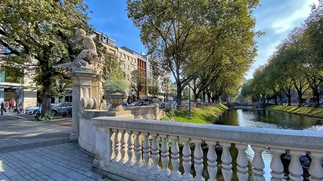 Der nördlich Abschluss der Königsallee, rechts schließt sich der Tritonenbrunnen an. | Foto: copyright Margot Klütsch