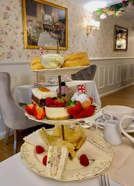 Afternoon Tea ? Bitte vorher ordern/reservieren