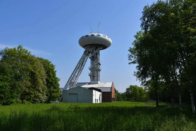In Brambauer finden die Informationen am Colani-Ei oder UFO statt.