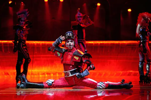 Nivaldo Allves als „Red Caboose“ - Starlight Express / Bochum | Foto: Jens Hauer - Starlight Express Bochum
