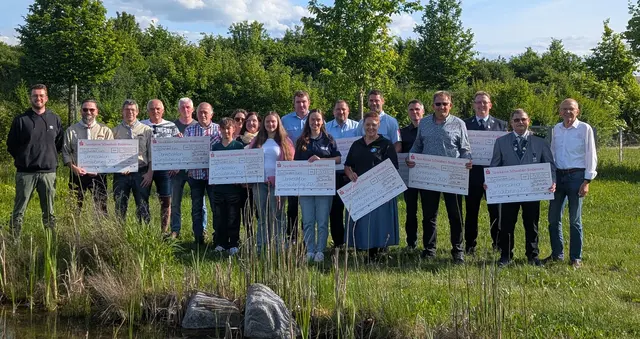 Der Landkreis Günzburg und der Kreisabfallwirtschaftsbetrieb würdigten das Engagement bei der Umweltwoche 2026. | Foto: Kreisabfallwirtschaftsbetrieb  