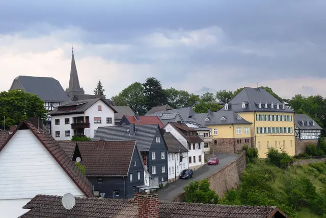 Die Battenberger Oberstadt "Auf der Mauer".