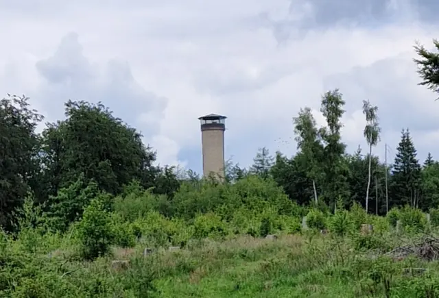 Blick zum Kaiser Wilhelm II. - Turm ca. 0,5 km Entfernung
