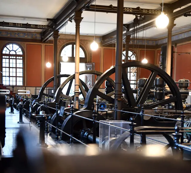 Bei der freien Besichtigung öffnet das historische Wasserwerk am Hochablass seine Tore. Per Audioguide oder bei einer geführten Tour gibt es hier die Geschichte des Augsburger Trinkwassers zu erleben. | Foto: swa/Thomas Hosemann