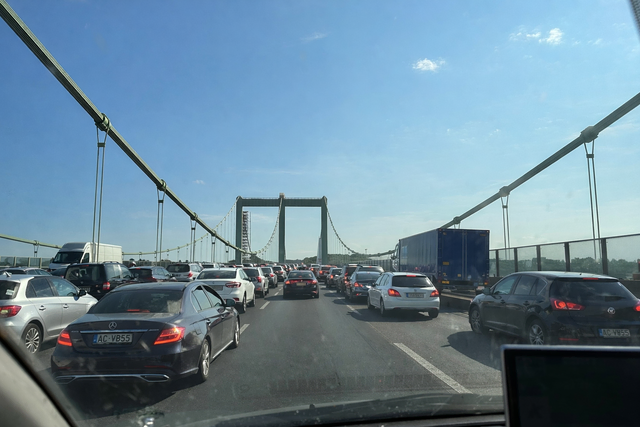 Die Rodenkirchener Brücke steht vor dem Kollaps. Deswegen fordert die Kölner Partei Kölner StadtGesellschaft KSG weiträumige Umleitungen und eine rasche Umsetzung der neuen Rheinspange zwischen Bonn und Köln | Foto: KSG Frei von Rechten Dritter
