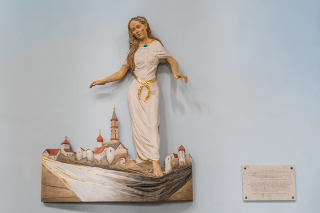 Jakobsbecher 2026 für Franz Reißer. Die Coronastatue des Bildhauermeisters Franz Auer in der Stadtpfarrkirche St. Jakob