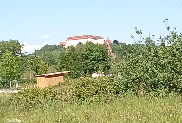 Blick auf das Ellwanger Schloß. | Foto: Iris Alefelder und W.F.