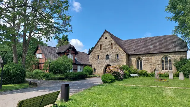 Ein Kloster-Eingang von mehreren. 