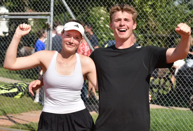 Strahlende Sieger in einem hart umkämpften Finale bei den Aktiven LK 1-25 Marlene Seidl und Jonas Gerstmayr | Foto: Siegfried Baumüller