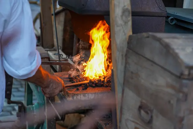 Im Handwerkerhof kann alte Handwerkskunst bewundert werden.  | Foto: Matthias Zechel
