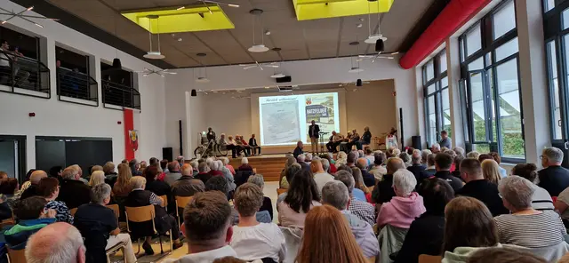 Vorführung des Hatzfelder Heimatfilmes von 1964, 260 Zuschauer
